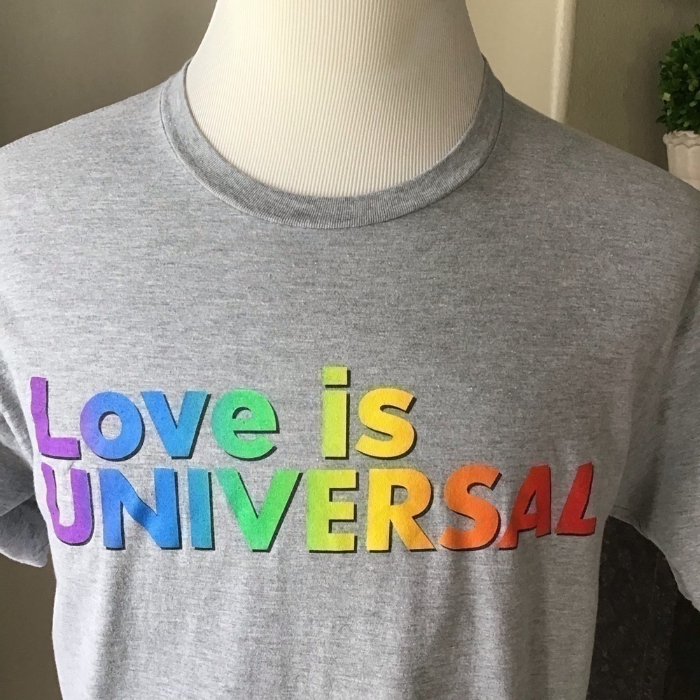 Universal Studios Orlando FL Love Is Universal T-shirt LARGE Team Member Rainbow - Picture 2 of 12